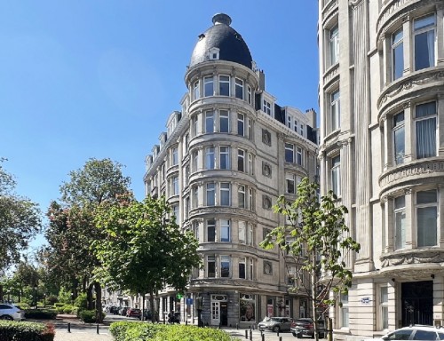 Avenue Lepoutre - Appartement d'exception de 294 m² de  4 Chambres
 - PEB D